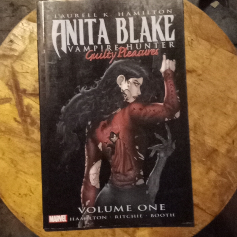 Laurell K. Hamilton Anita Blake Vampire Hunter